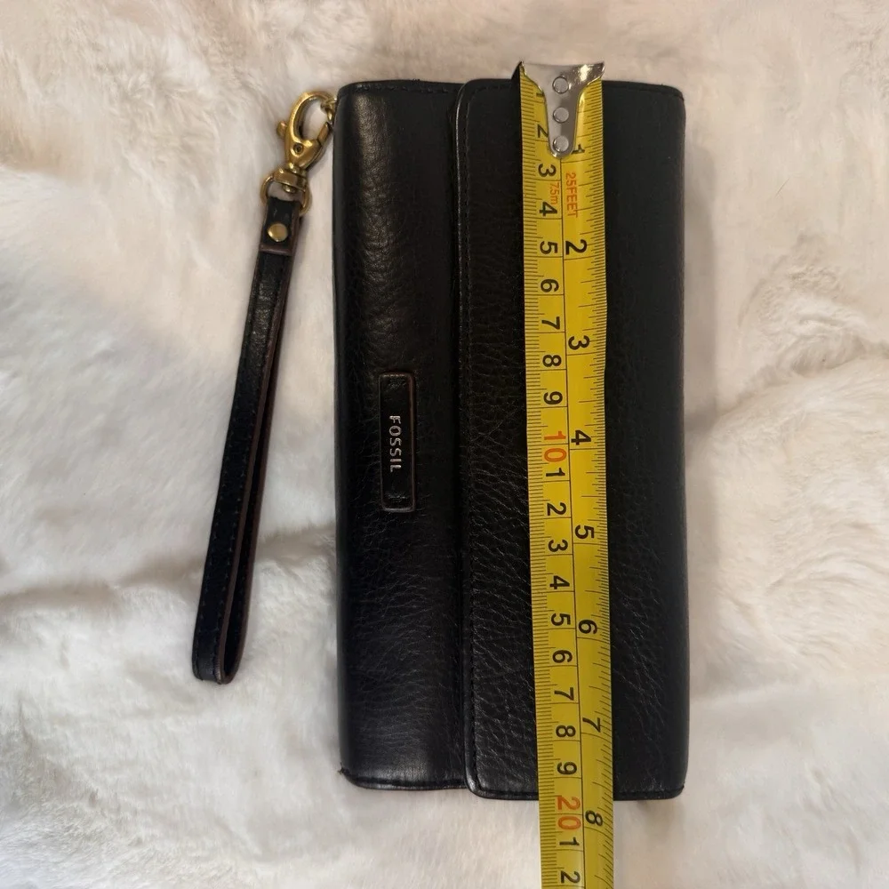 Fossil Black Pebbled Leather long Trifold Wallet For Women With Gold Hardware
